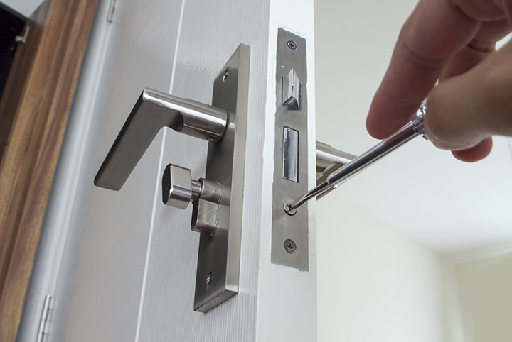 Our local locksmiths are able to repair and install door locks for properties in South Hornchurch and the local area.